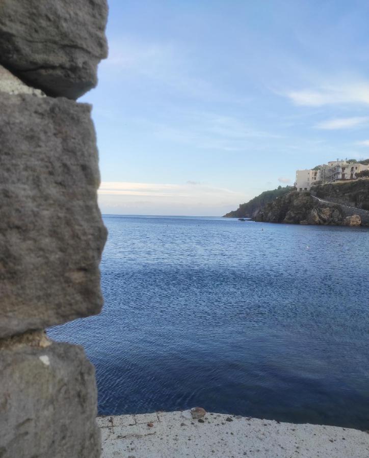 Da Federica Casa Vacanze Baia Porto Delle Genti Lipari  Exteriör bild